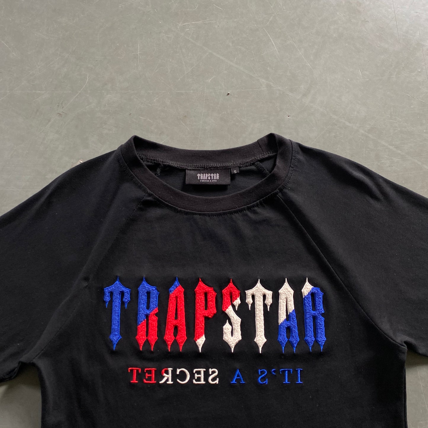 Trapstar Conjunto de Verão T-Shirt e Calções - Preto