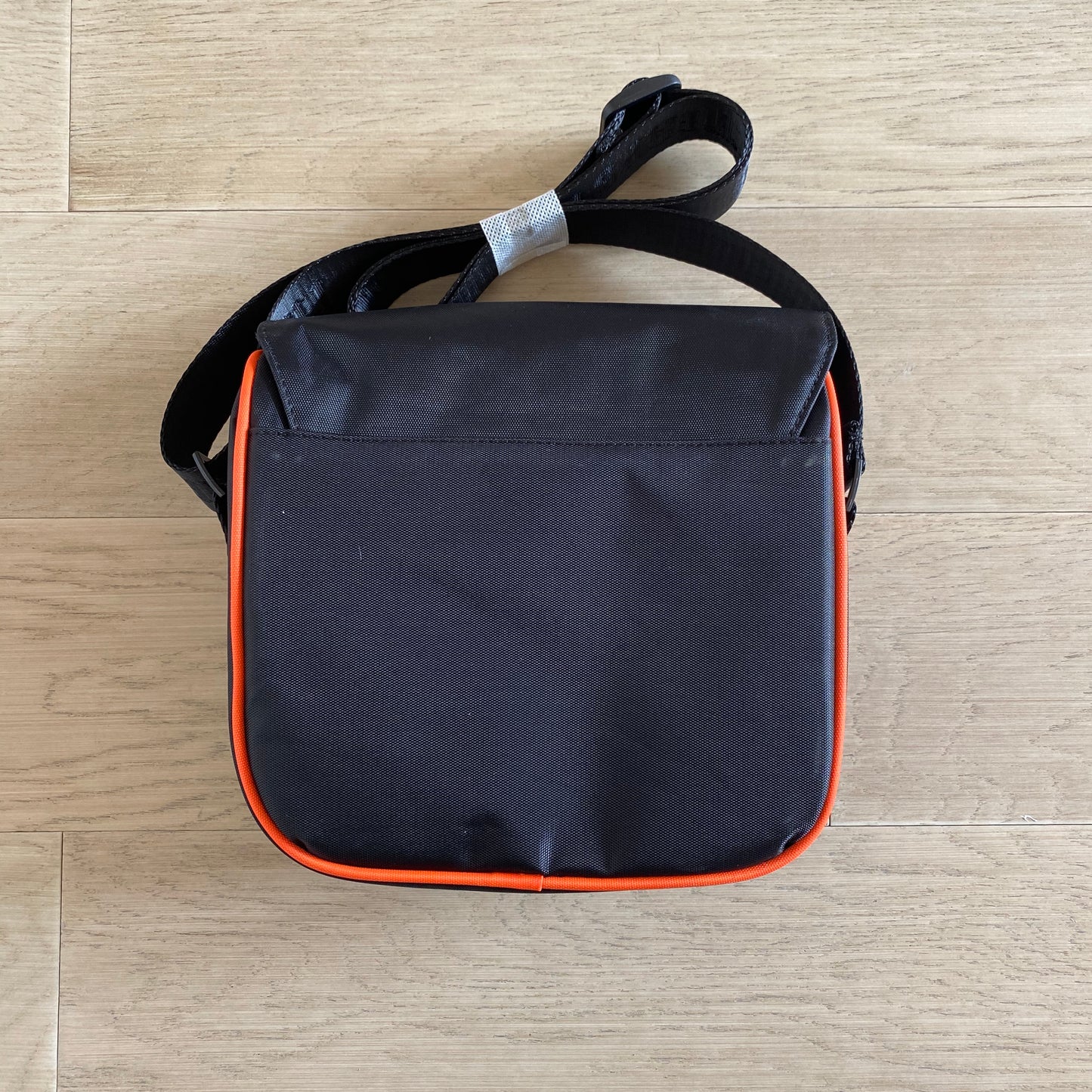 Trapstar Messenger Bag 1.0 – Preto - Laranja