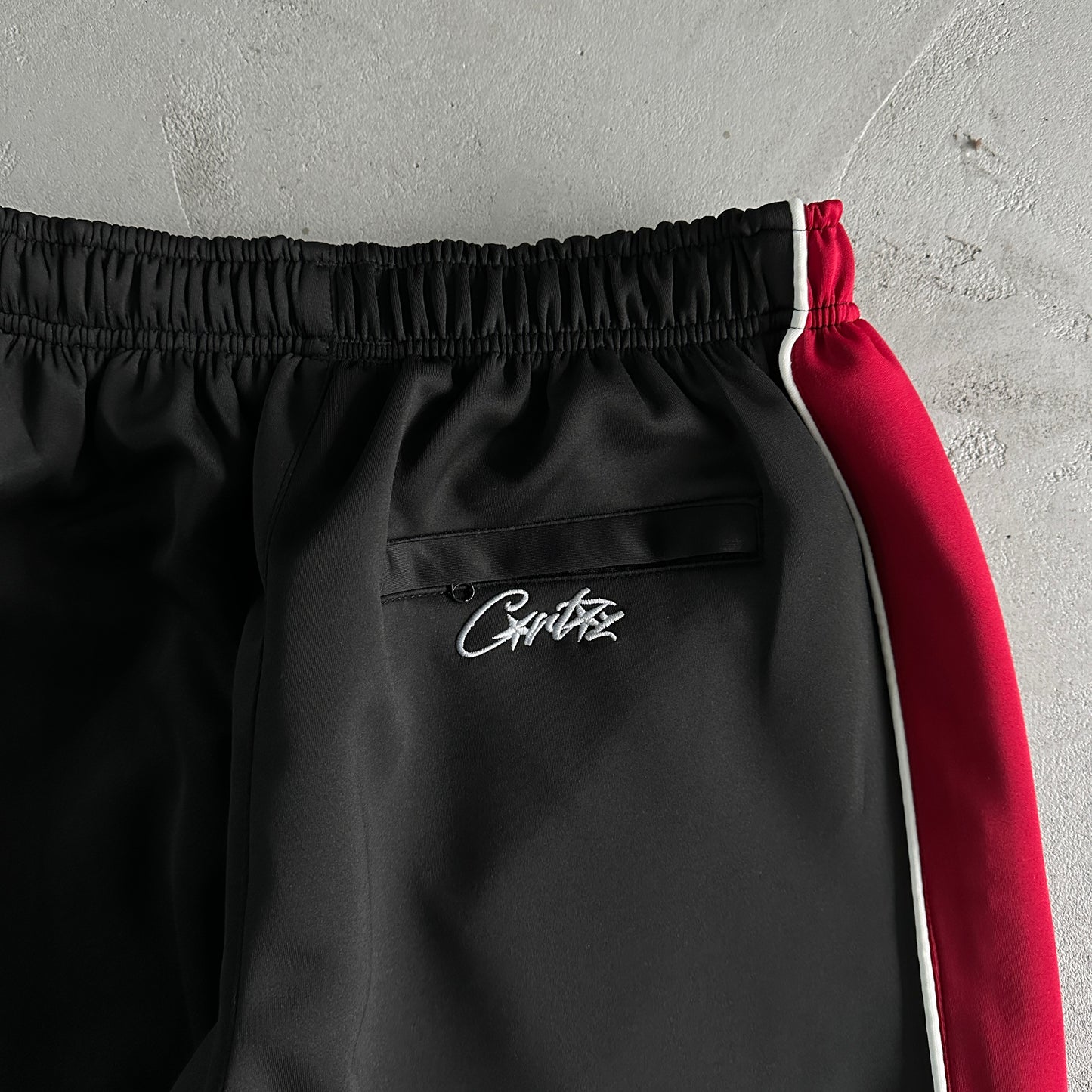 CONJUNTO Shotta Track Preto - Vermelho.