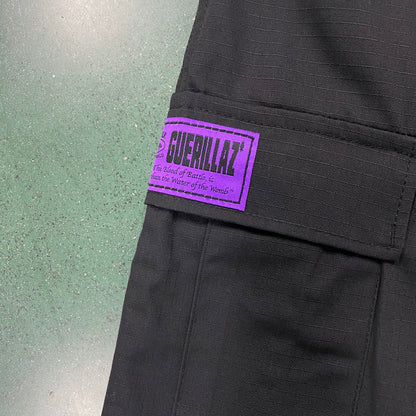 Corteiz Cargo Pants - Preto com Logótipo Roxo