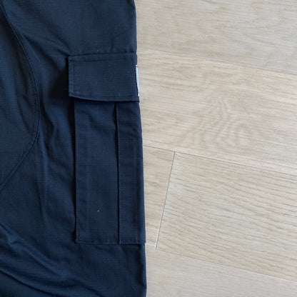 Corteiz Cargo Pants - Preto com Logótipo Vermelho