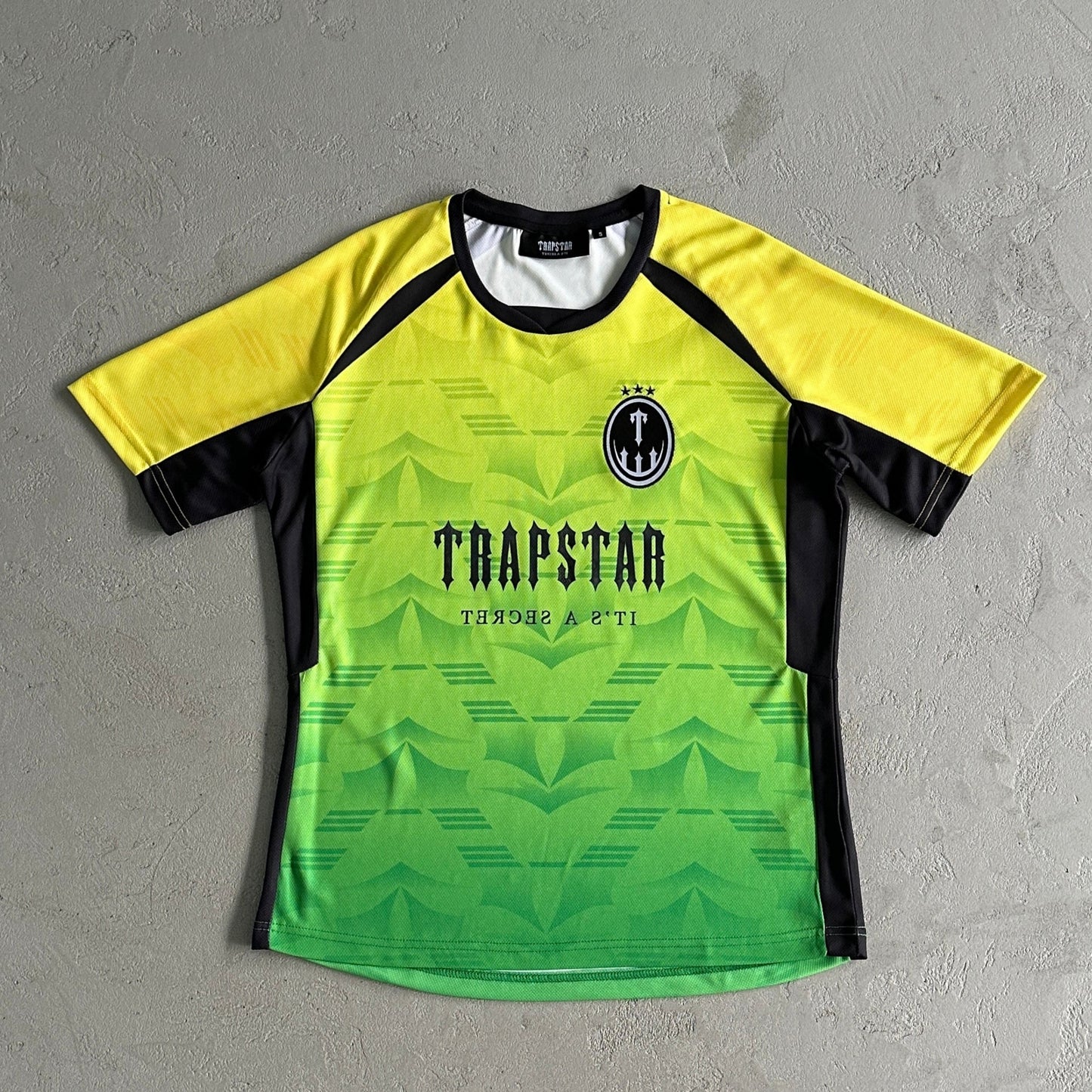 Football Jamaica Trapstar T-Shirt – Verde / Amarelo / Preto