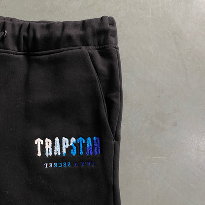 Trapstar Conjunto de Verão T-Shirt e Calções - Preto