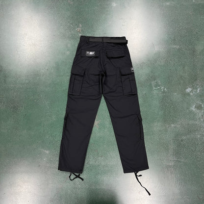 Corteiz Cargo Pants - Preto com Logótipo Preto