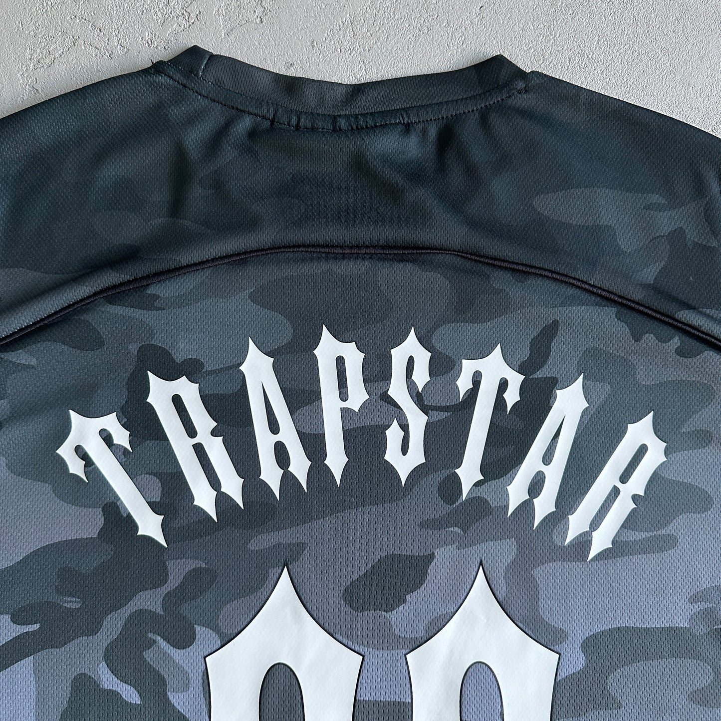 T-Shirt Trapstar Irogate Futebol Jersey t - Preto - Camuflado