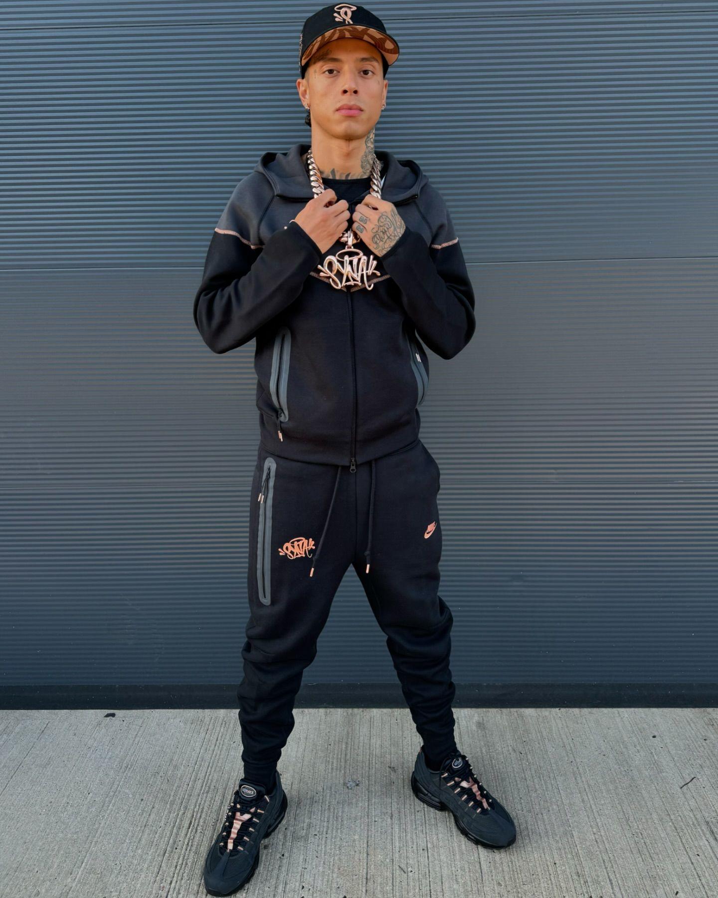 Nike Tech Fleece SYNA - Preto