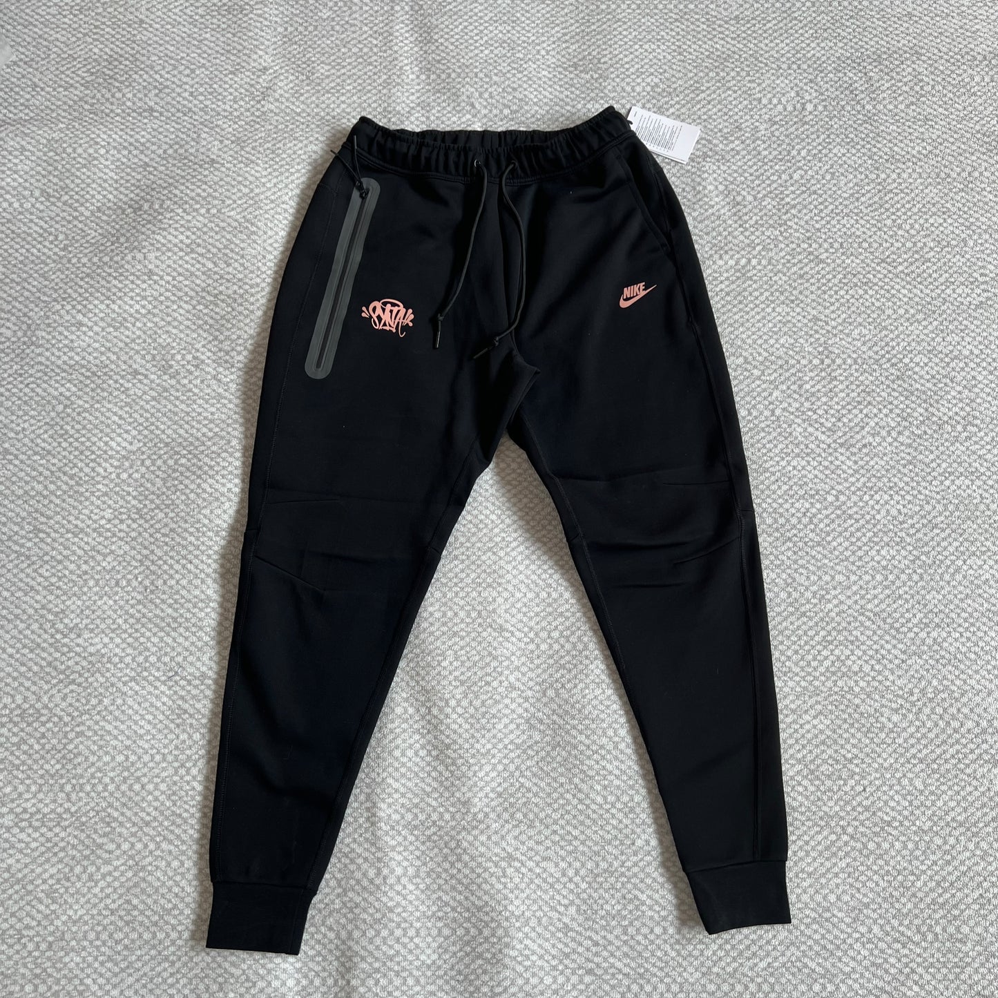 Nike Tech Fleece SYNA - Preto