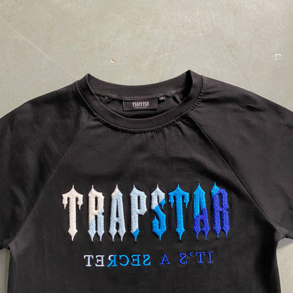 Trapstar Conjunto de Verão T-Shirt e Calções - Preto